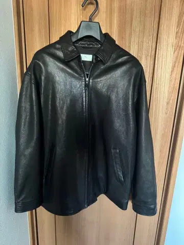 23aw herill 라무 가죽 자켓