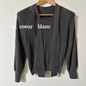 르쿨르 블랑 V넥 니트 리본