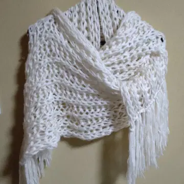 로우 게이지 복슬복슬 머플러 화이트 울 얀