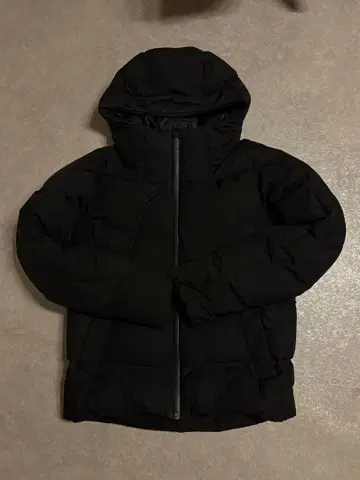 [ 새상품급 ] 유니클로 심리스 다운 파카 블랙 M