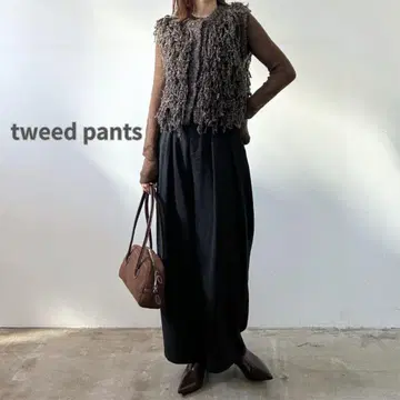 새상품 트위드 가죽 파이핑 입체 커브 팬츠 블랙