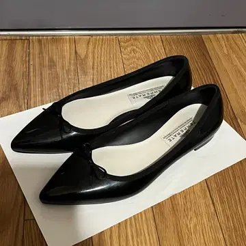 TEMPERATE 플랫슈즈 사이즈 40