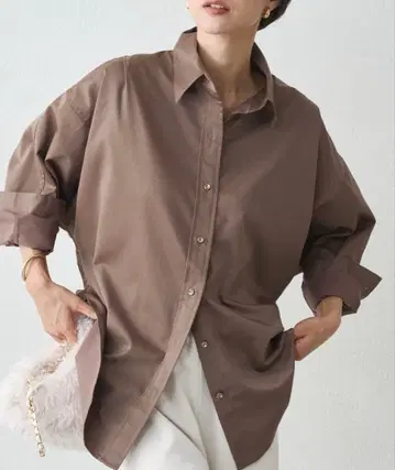 LOUNGEDRESS 새틴 BIG 셔츠 모카