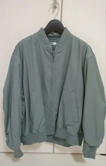 UNIQLO 봄버 자켓