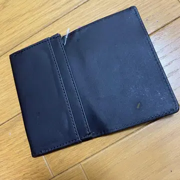 블랙 가죽 명함지갑