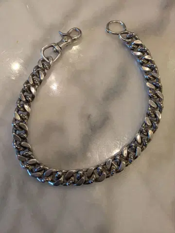 서틴디자인스 레어 월렛 체인