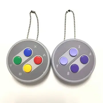 닌텐도 슈퍼 패미컴 & SNES 키링 2개 세트