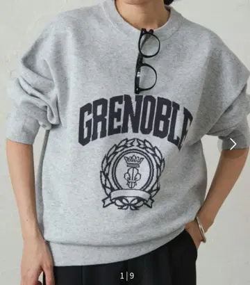 LOUNGEDRESS 자카드 로고 니트