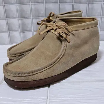 새상품급 클락스 왈라비 [ UK8=26.5 ] 베이지 남성용