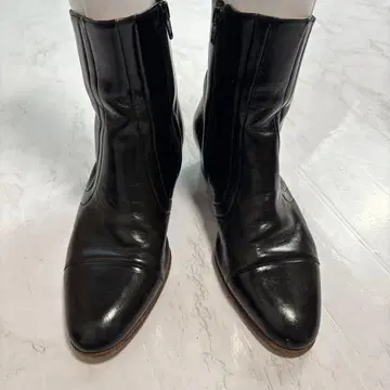 일본제 Diamond THE Fashion 에나멜 숏부츠 블랙