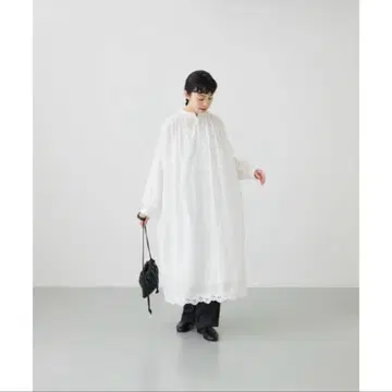 [ 가격 인하 ] 카구레 자수 개더 원피스