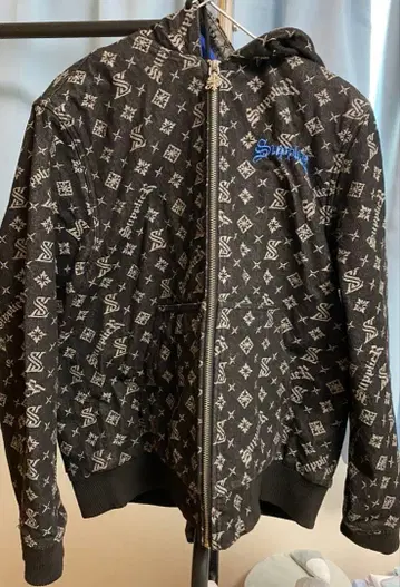 서플라이어 모노그램 지퍼 후드티