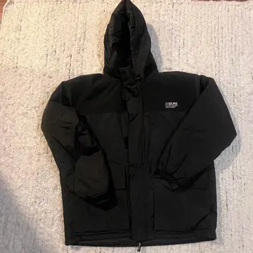 SILAS 블랙 다운 자켓 후드 부착