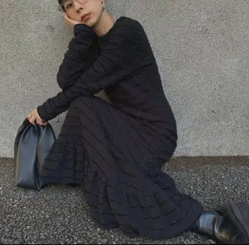 AMERI 블랙 롱 드레스