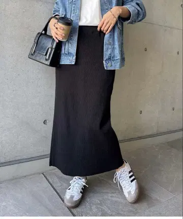 andme 타이트 리브 스커트 블랙, 베이지 2장 세트 셀프 컷 리