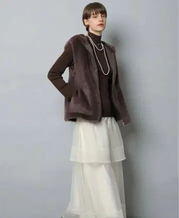 CADUNE 페더 접결 베스트 브라운