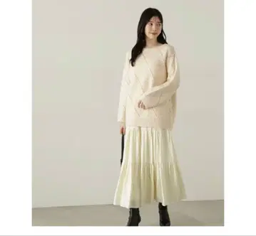 프로포션 파우더 새틴 캉캉 스커트