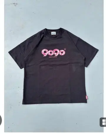 9090 블랙 티셔츠