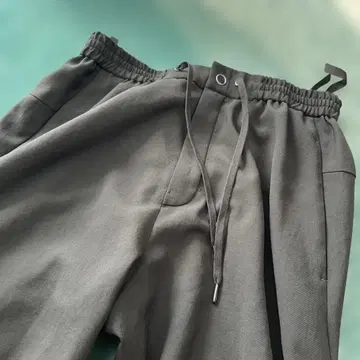 DEVOA 조거 팬츠 블랙