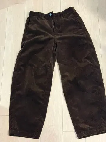 다크 브라운 코듀로이 카프 팬츠 유니클로 M