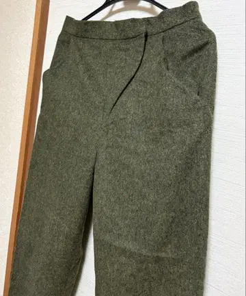 반홍고 모스그린 테이퍼드 울 팬츠