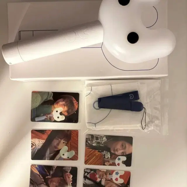 뉴진스 응원봉 빙키봉 팝니다 (파츠있음)