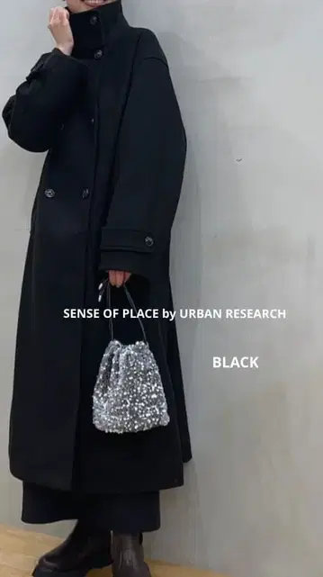 SENSE OF PLACE 스탠드 카라 롱 코트 블랙