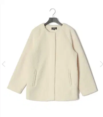 화이트 보아 자켓