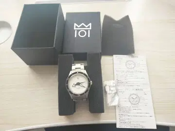 101 자동 와인딩 시계 실버