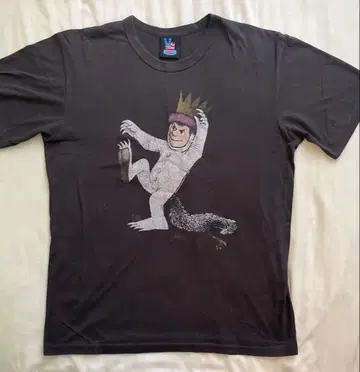 괴물들이 사는 곳 T셔츠 JUNK FOOD