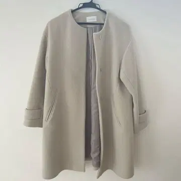 그린 레이블 릴랙싱 노카라 코트 베이지