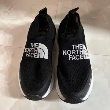 최종 가격 인하! THE NORTH FACE 블랙 스니커즈