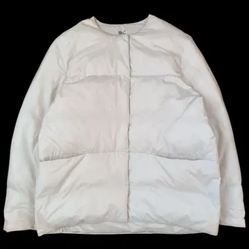 UNIQLO C 라이트 다운 자켓 화이트 L 사이즈