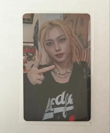 Stray Kids 전시회 CD 구매 혜택 트레이딩 카드 필릭스