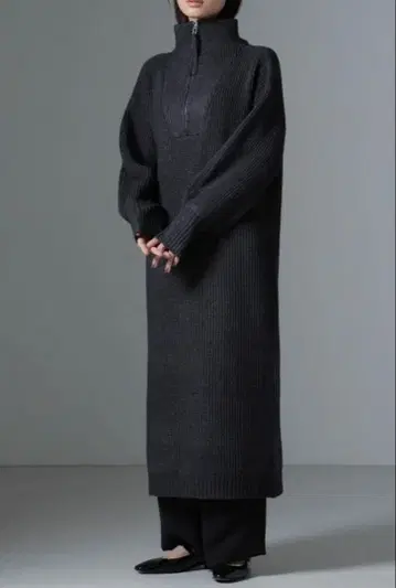 나노 유니버스 하프 지퍼 롱 니트 원피스