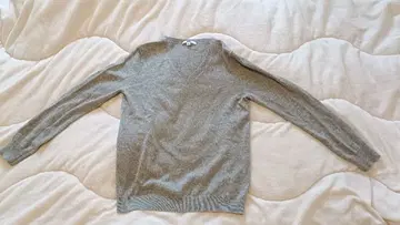 유니클로 캐시미어 100% L 그레이 V넥 스웨터