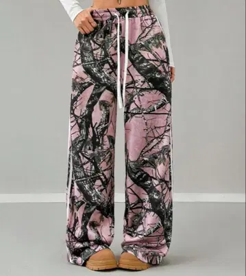 트리 패턴 라인 조거 팬츠 핑크