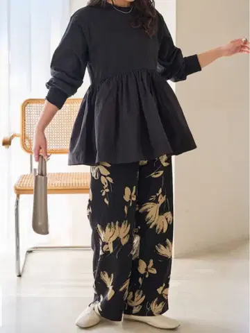 FREAK'S STORE 도킹 티어드 절개 풀오버