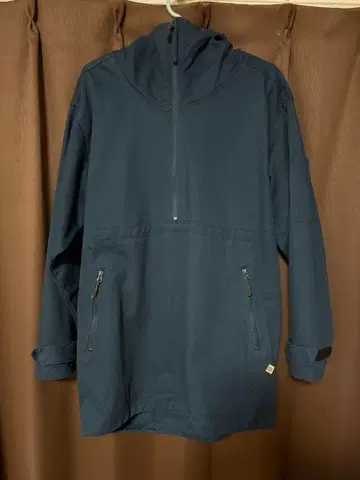 Feel.sky 네이비 마운틴 후드티 M 사이즈