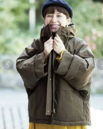 써니클라우드 텐트 실루엣의 다운 자켓