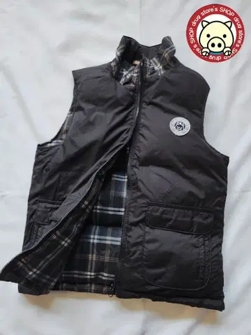 드럭 스토어즈 리버서블 다운 베스트