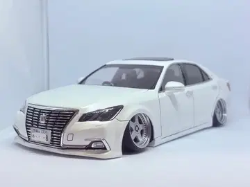 1/24 아오시마 21 크라운 로얄 살롱 후기