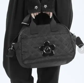 말리크와 핑 소닉 퀼트 데이지 2WAY 토트 (블랙)