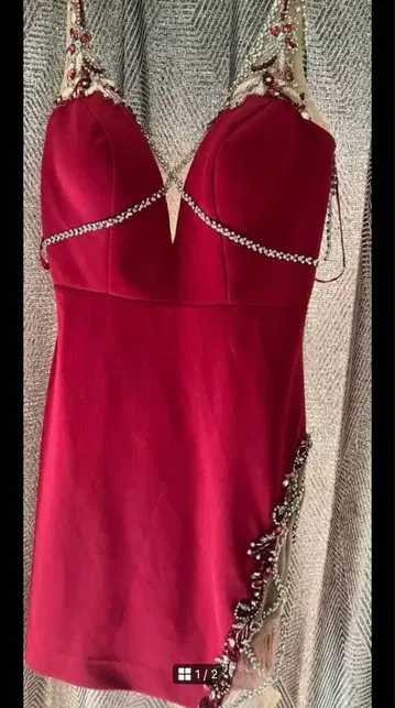 빨간색 레드 비즈 장식 타이트 드레스 IRMA