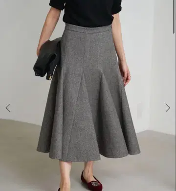 IENA 본딩 트위드 플레어 스커트