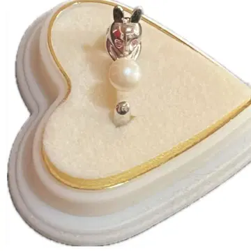 토끼 디자인의 펄 반지