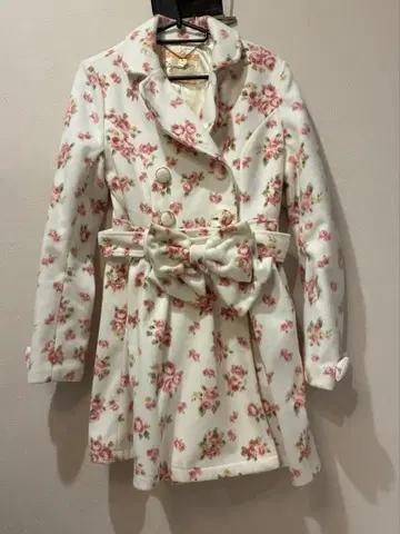 LIZLISA 리즈리사 꽃무늬 코트 리즈멜로 마이멜로디