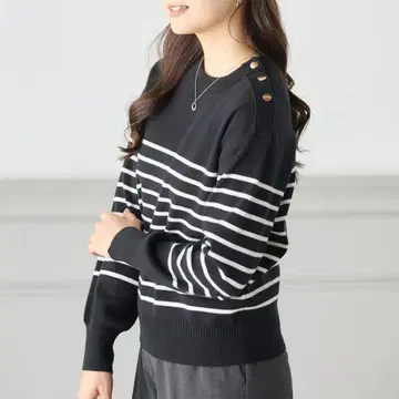 AOKI 아오키 여성용 메탈 버튼 보더 니트 스웨터