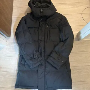 INTERMEZZO 다운 자켓 블랙