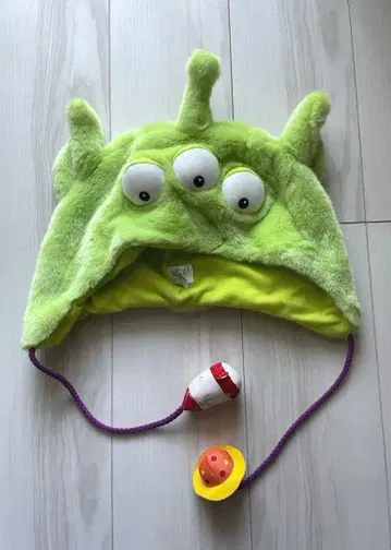 리틀 그린맨 디즈니 팬캡